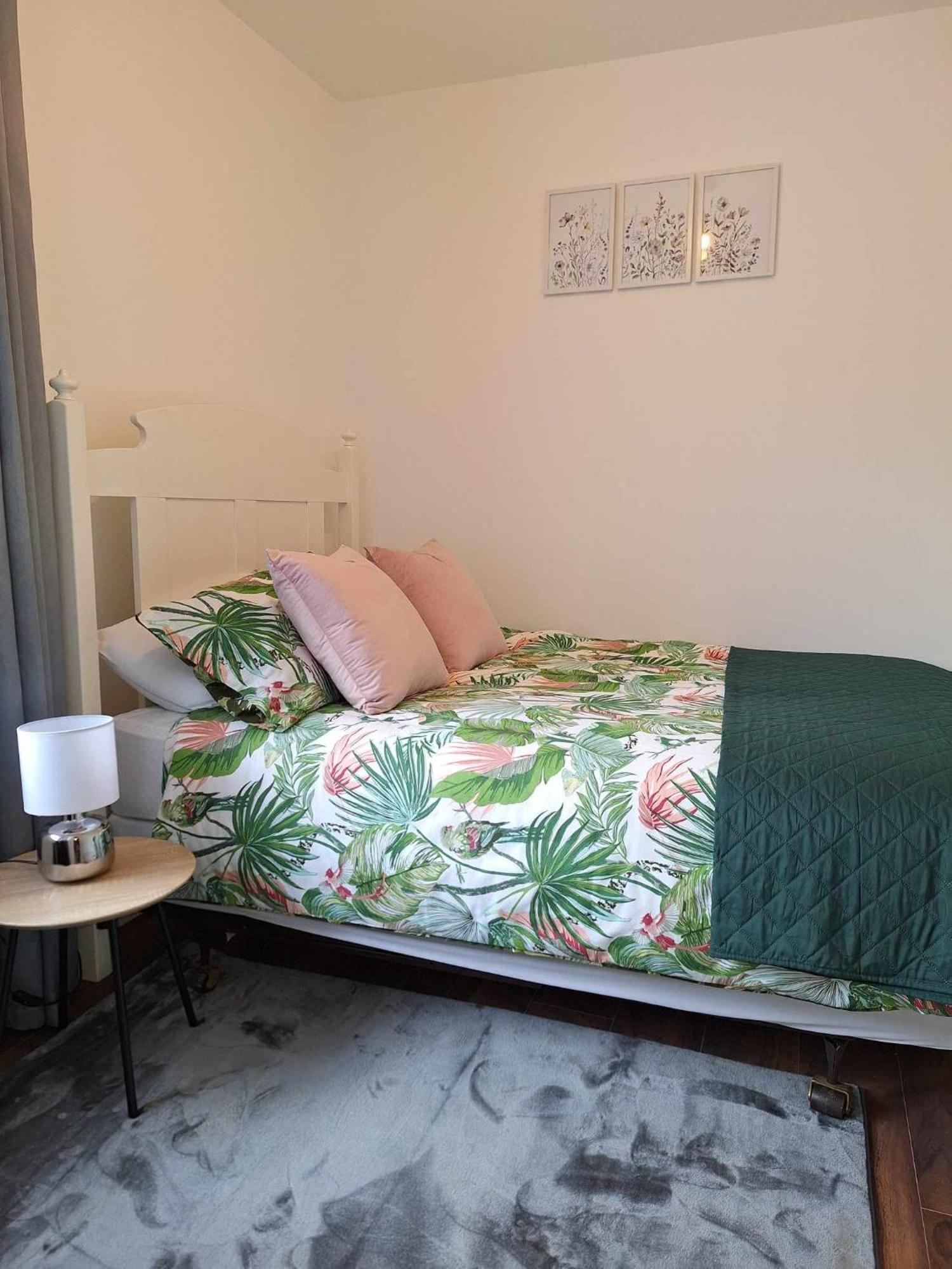 Sandys Shore Apartment Donegal Town Chambre photo